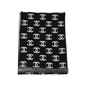 Chanel Interlocking CC logo scarf Black White